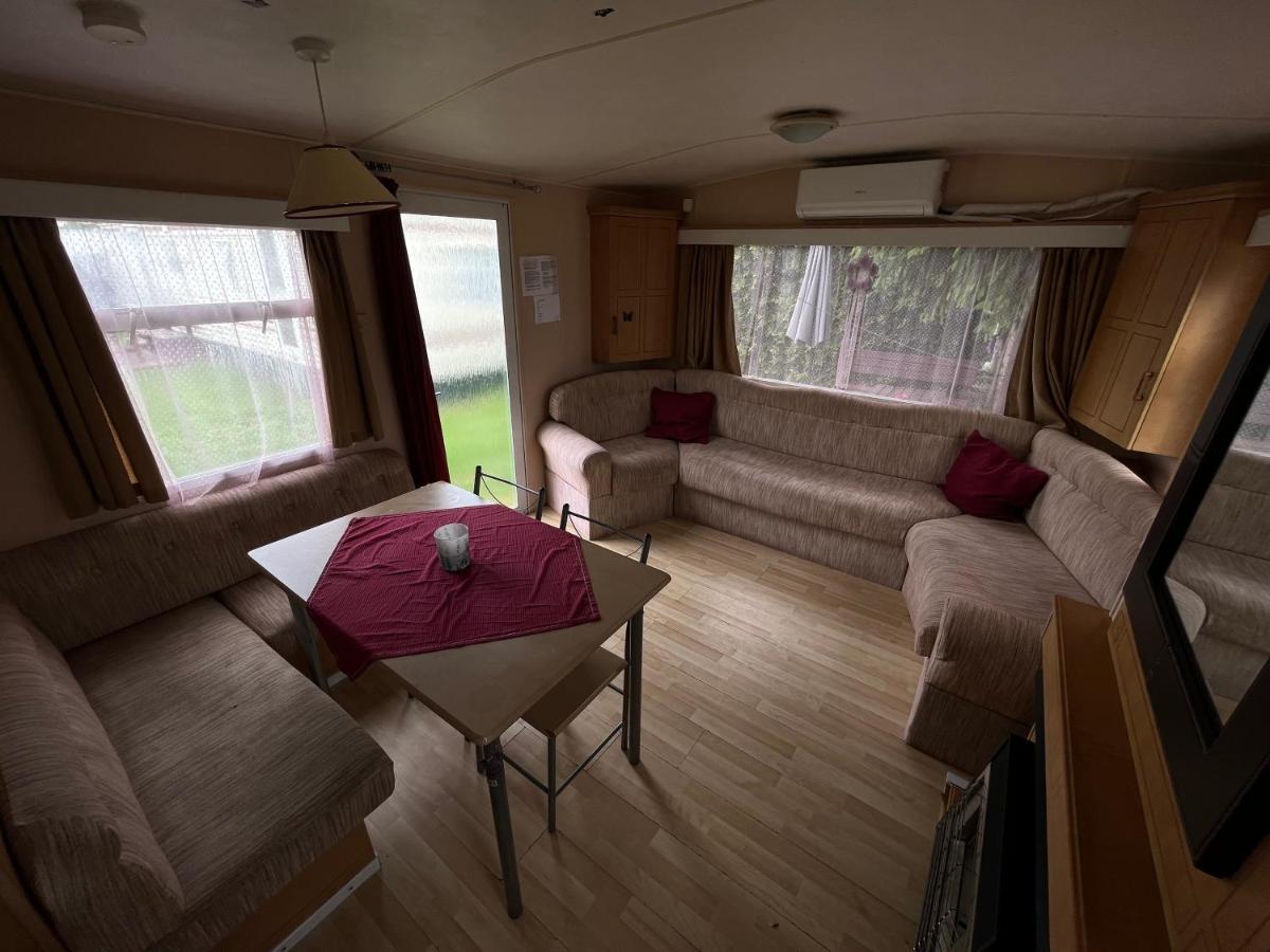 斯特拉霍廷Autocamp Free Star - Mobilheimy公寓 外观 照片