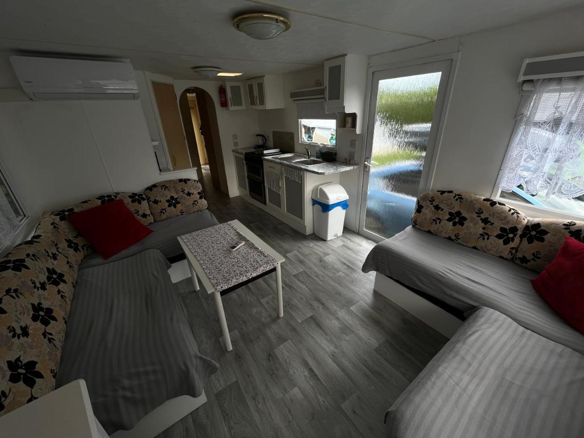 斯特拉霍廷Autocamp Free Star - Mobilheimy公寓 外观 照片